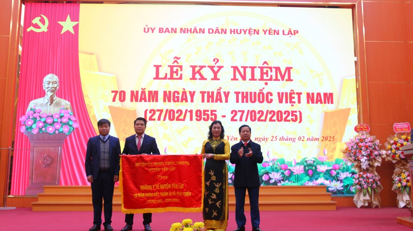 Trung tâm Y tế huyện Yên Lập: Trang trọng Lễ kỷ niệm 70 năm ngày Thầy thuốc Việt Nam