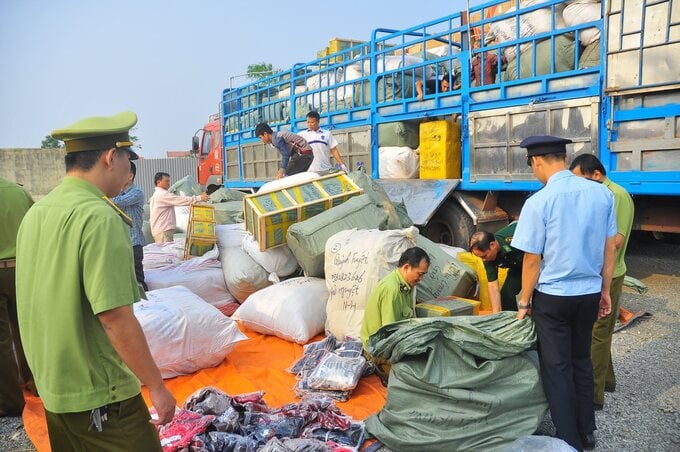 Thủ tướng yêu cầu mở đợt cao điểm chống buôn lậu, gian lận thương mại