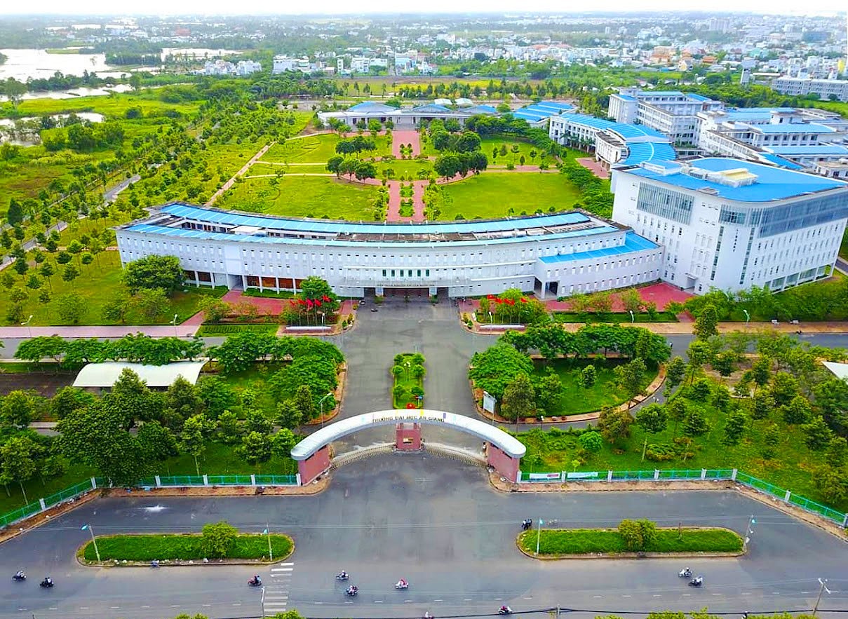 Trường đại học An Giang