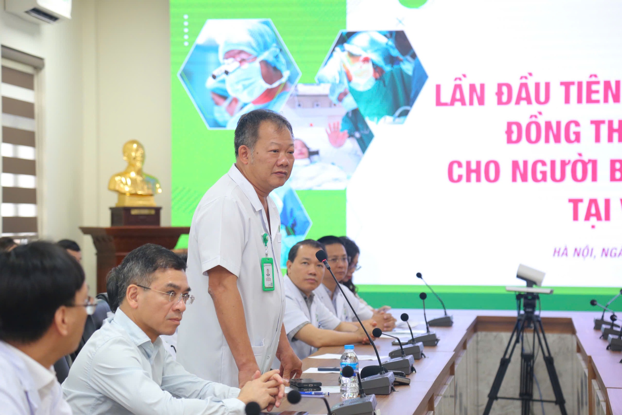 Lần đầu tiên Việt Nam ghép thành công đồng thời tim và phổi cho người suy đa tạng