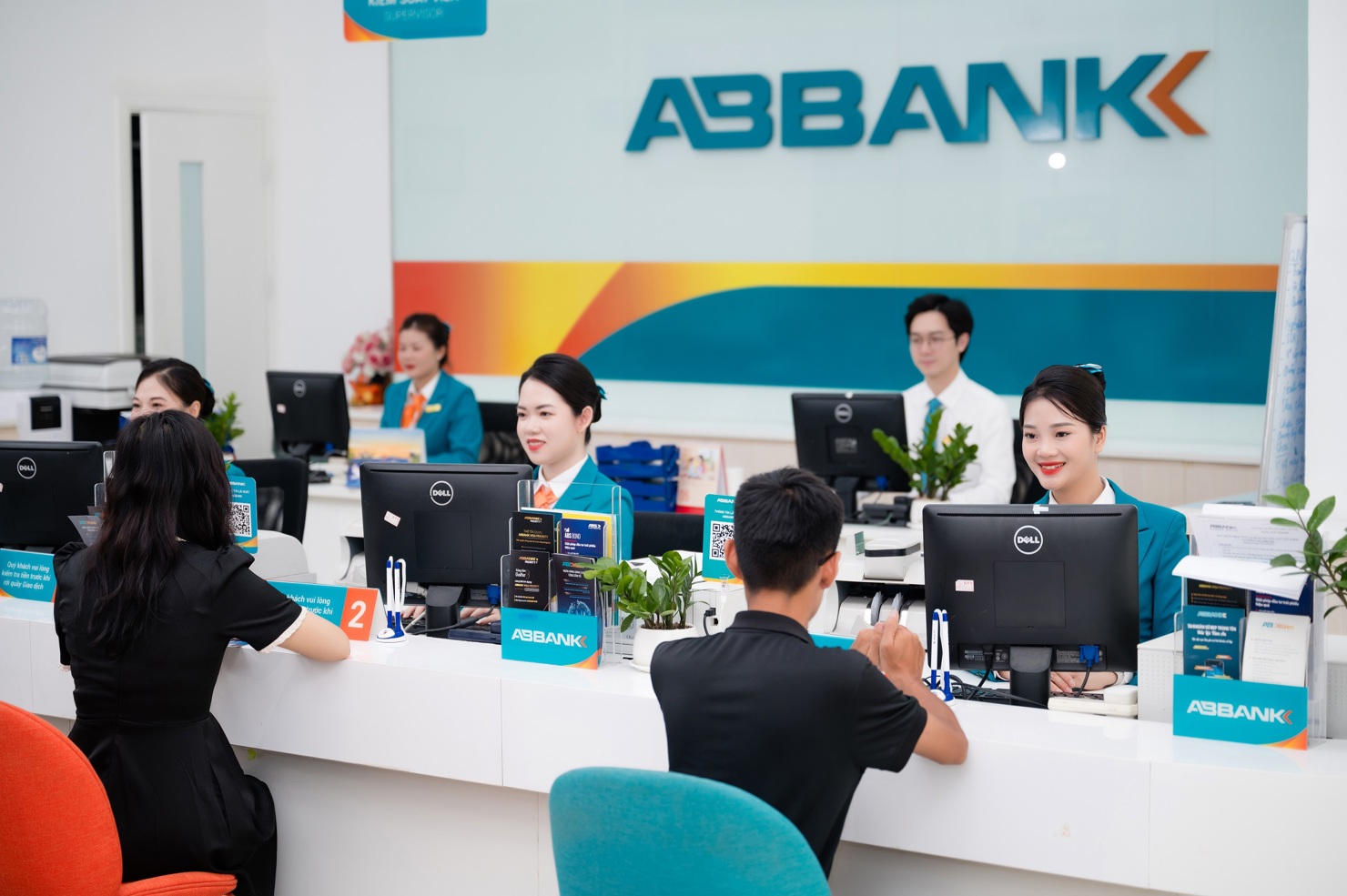 ABBANK vượt mốc 90% kế hoạch lợi nhuận năm ngay trong quý II/2025