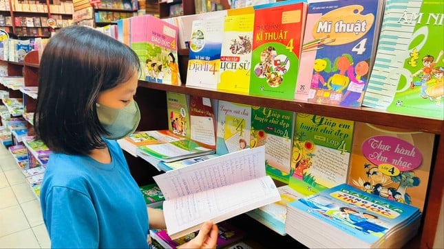 Thực hiện một bộ sách giáo khoa thống nhất toàn quốc từ 2026