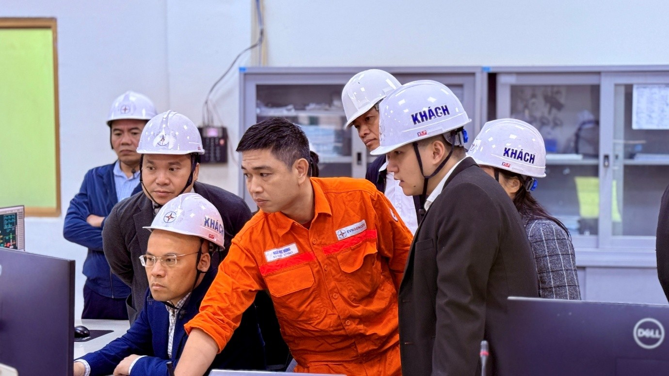 Đoàn công tác Bộ Công Thương rà soát công tác chuẩn bị nguồn than phục vụ sản xuất điện năm 2026 tại Công ty Nhiệt điện Uông Bí
